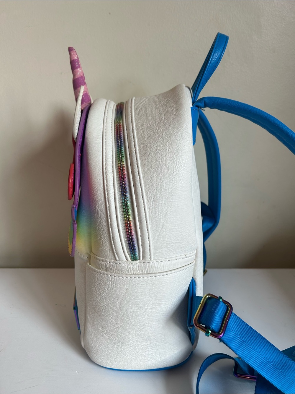 Disney parks loungefly bag unicorn inside out - Picture 4 of 10